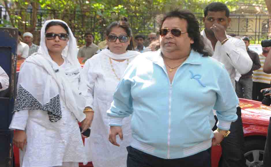 Music Director and Singer Bappi Lahiri attends Mukherjee's Funeral ceremony. Photo Credit : Raju Shelar/Firstpost Music Director and Singer Bappi Lahiri attends Mukherjee's Funeral ceremony. Photo Credit : Raju Shelar/Firstpost