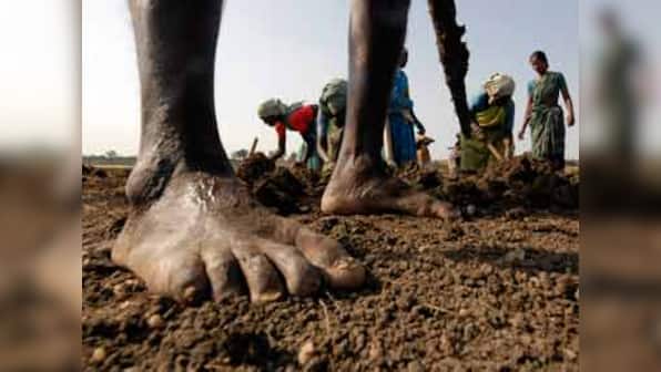 Govt for amending MNREGA to end wage disparity