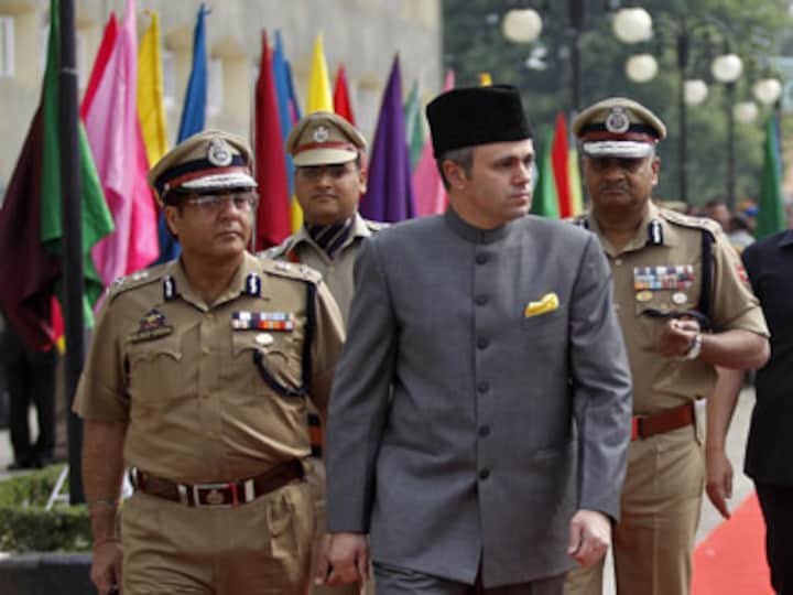 Open substatial overseas job market to J&K Youth: Omar
