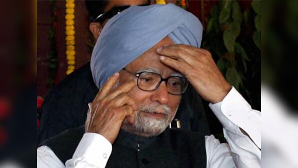 PM congratulates Sachin on hundredth hundred