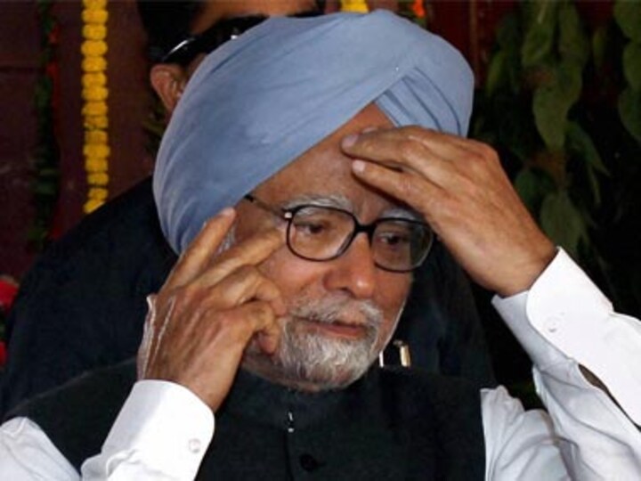 PM congratulates Sachin on hundredth hundred