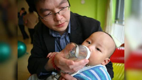 No more excuses: Change that diaper, dad!