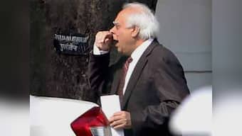 Is Sibal trying to clean up 2G spectrum mess or worsen it?