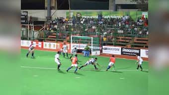 WSH manages the frenzy but lacks quality