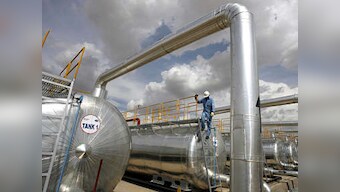 Kelkar against Rangarajan's royalty-sharing model for oil & gas blocks