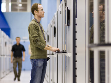 CERN to tap new Europe cloud computing project CERN to tap new Europe cloud computing project