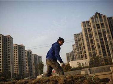 China grants new investment licenses to five overseas firms