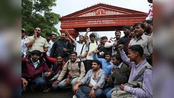 Karnataka advocates to boycott courts, blame 'police excesses'