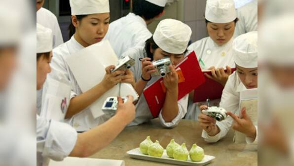 Why shooting food on your phone is addictive