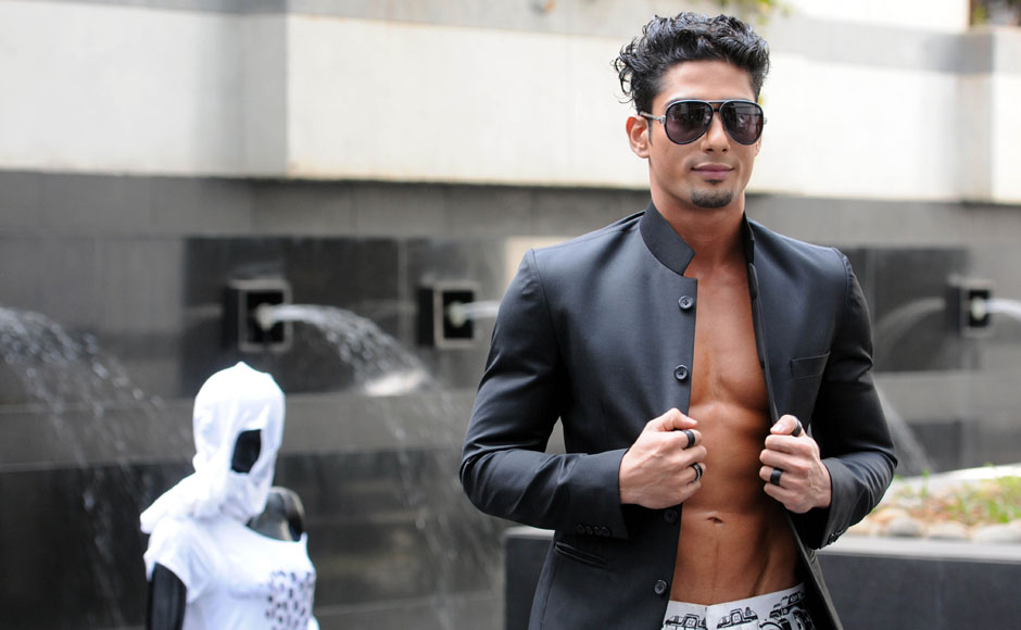 Prateik had the girls screaming for more as he flashed his abs on the ramp. Raju Shelar/ Firstpost Prateik had the girls screaming for more as he flashed his abs on the ramp. Raju Shelar/ Firstpost