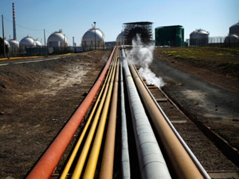 German authorities approve new Russia gas pipeline Nord Stream 2, risking tensions with eastern neighbours German authorities approve new Russia gas pipeline Nord Stream 2, risking tensions with eastern neighbours