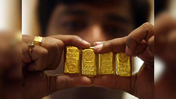 Precious metals fall on dollar rally