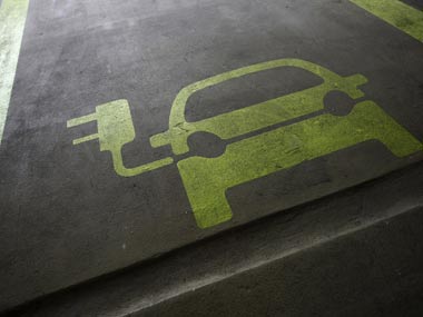 Green cars: NGOs vs carmakers battle lands on PM's desk Green cars: NGOs vs carmakers battle lands on PM's desk