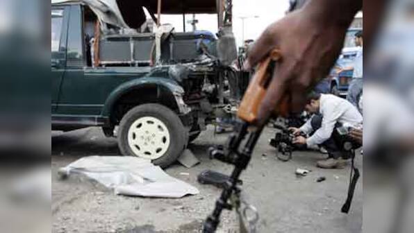  Suspected militant killed, 20 injured in Kashmir blast