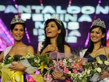 Chandigarh girl Vanya Mishra crowned Miss India World Chandigarh girl Vanya Mishra crowned Miss India World