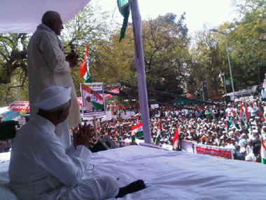 Live: Kejriwal says he never disrespected Parliament Live: Kejriwal says he never disrespected Parliament