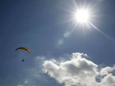 101-year-old great-grandma sets world paragliding record 