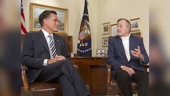 Gaffes aside, Romney tightens grip on Republican race