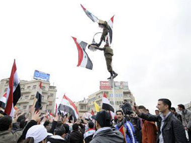 Last foreign journalists evacuated from Syria Last foreign journalists evacuated from Syria