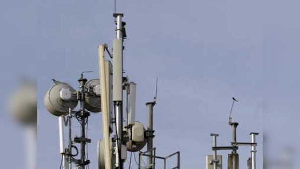 TRAI gives license fee shocker to telecom firms