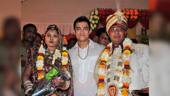 Aamir Khan attends wedding of auto-rickshaw driver friend's son