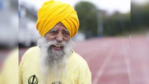 World's oldest marathoner, Fauja Singh, retires at 101!