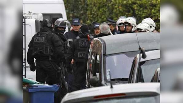 French police arrest 10 more suspected Islamic radicals