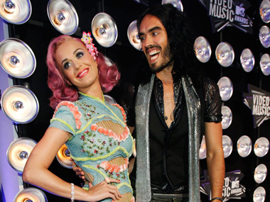 Russell Brand surrenders $6.5 million mansion to Katy Perry Russell Brand surrenders $6.5 million mansion to Katy Perry