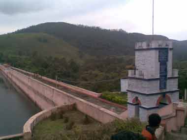 Panel submits reports to SC on Mullaperiyar Panel submits reports to SC on Mullaperiyar