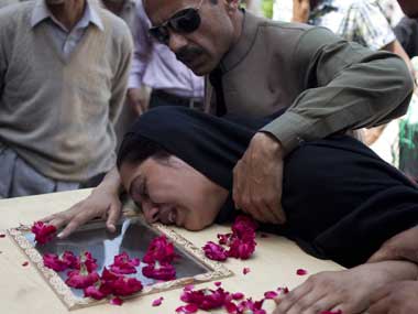 Pakistan probes jet crash amid criticism Pakistan probes jet crash amid criticism