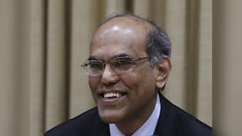 News Wrap: RBI cuts repo rate; BJP sweep Delhi civic polls