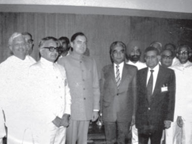 Panasonic expands Lumix range with DMC-FZ1000 and DMC-FZ300 starting at Rs 45,990 Panasonic expands Lumix range with DMC-FZ1000 and DMC-FZ300 starting at Rs 45,990