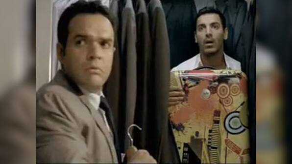 Skybags: Howzzat, you’re out, caught!