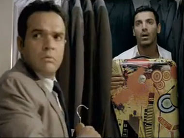 Skybags: Howzzat, you’re out, caught! Skybags: Howzzat, you’re out, caught!