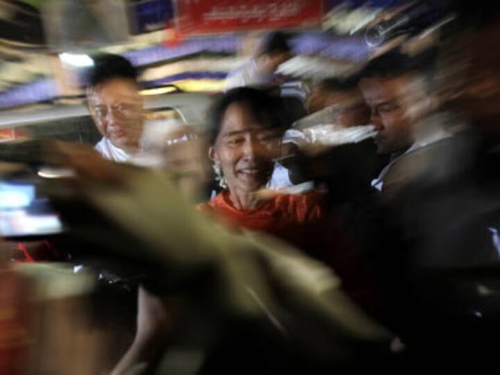 Suu Kyi set to win parliamentary seat