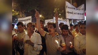 FM finally gives in, to meet protesting jewellers tomorrow