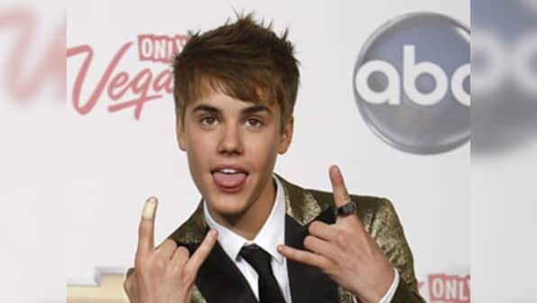 Justin Bieber's fans jammed hotel line