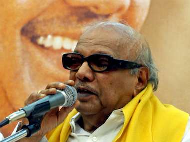 Karuna slams Jaya for demanding national status for Ram Sethu Karuna slams Jaya for demanding national status for Ram Sethu