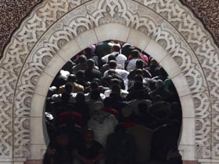 Sarkozy acts tough: Deports Islamist militants, imams