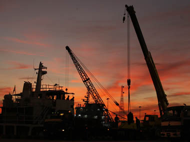 Government preparing for cut in oil imports from Iran, asks refiners to scout for alternatives Government preparing for cut in oil imports from Iran, asks refiners to scout for alternatives