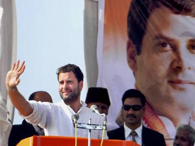 Rahul asks party workers to strengthen base in Maharashtra Rahul asks party workers to strengthen base in Maharashtra