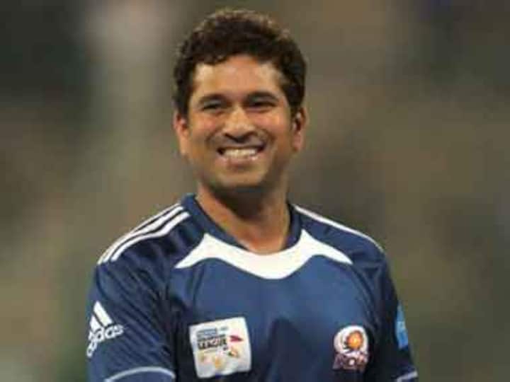 Why is everyone thanking Sachin?