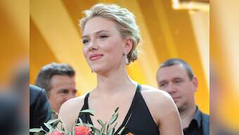 Scarlett Johansson shows off New York tattoo