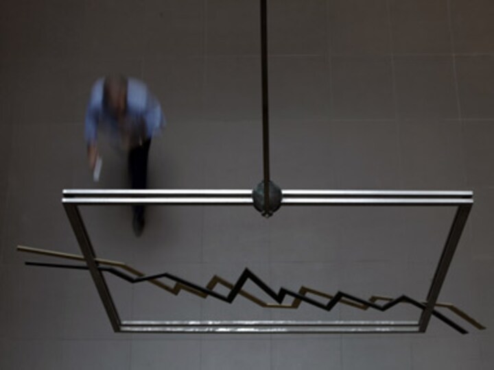 Markets end on a flat note; Idea up 4% ahead of results