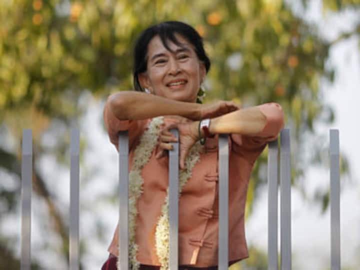 Suu Kyi to leave Myanmar for the first time in 24 yrs 