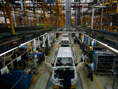 General Motors posts 13 percent rise in March sales General Motors posts 13 percent rise in March sales