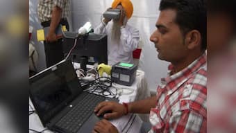 Aadhaar to pilot financial, banking services in 50 districts