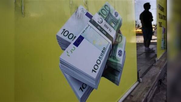 Greek burglars cash in as savers flee banks – Firstpost