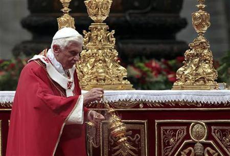 Pope attacks leaks scandal coverage, backs aides – Firstpost