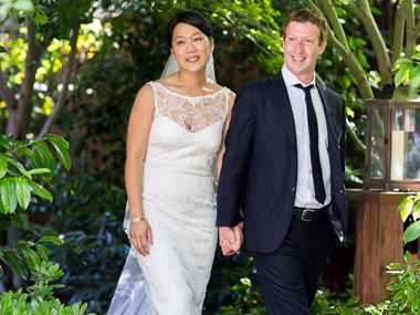 Status update: Facebook founder Mark Zuckerberg weds Status update: Facebook founder Mark Zuckerberg weds